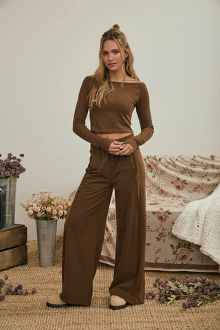These wide leg knit pants are your new go-to for effortless days at home or casual outings — relaxed enough to unwind in, polished enough to wear out.