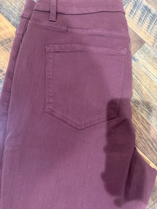 Vervet High Rise Slim Straight