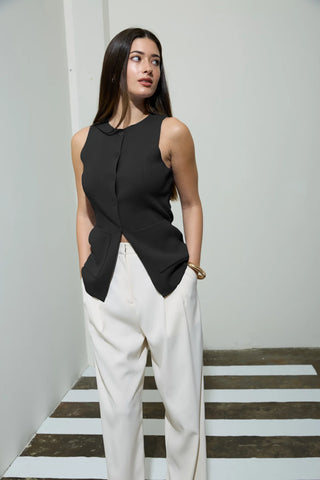 Button Down Sleeveless Knit Vest in Black