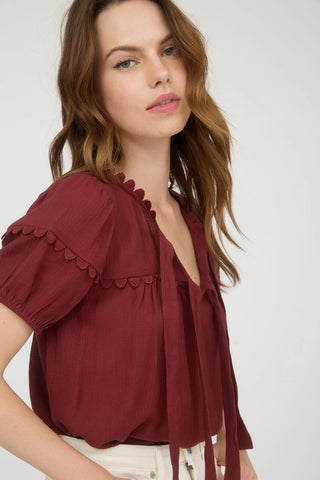 Scallop Trim w/ Tie & Puff sleeve top